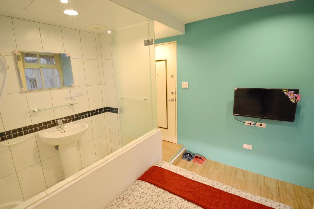 Hotel 逢甲巧咪 à Taichung Extérieur photo