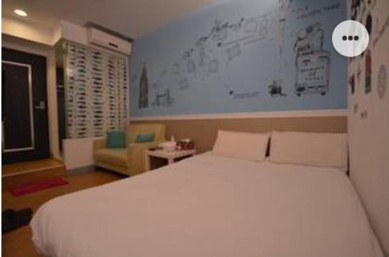 Hotel 逢甲巧咪 à Taichung Extérieur photo