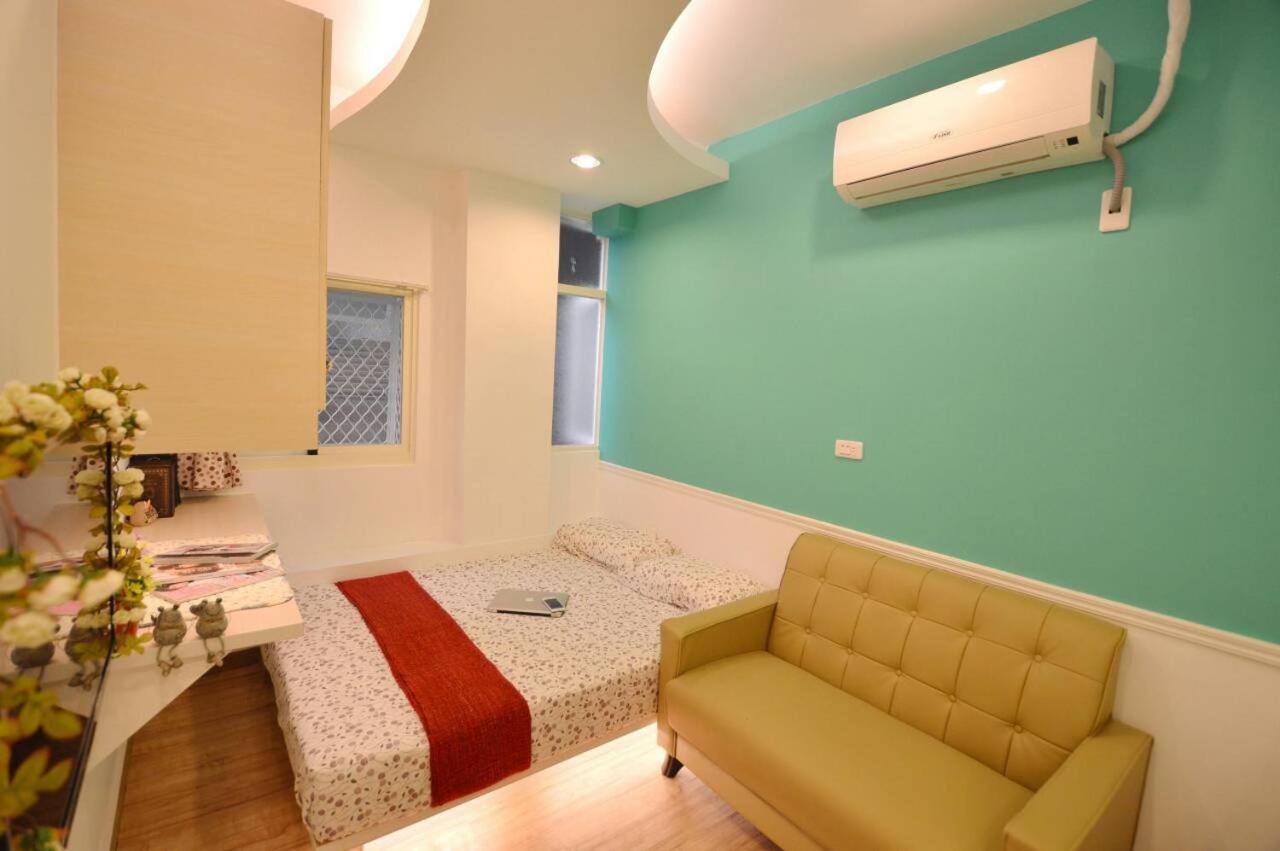 Hotel 逢甲巧咪 à Taichung Extérieur photo