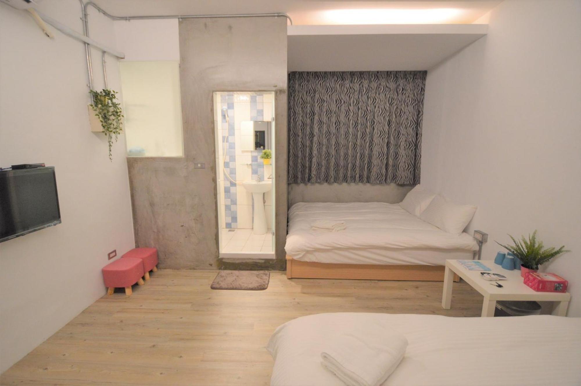 Hotel 逢甲巧咪 à Taichung Extérieur photo