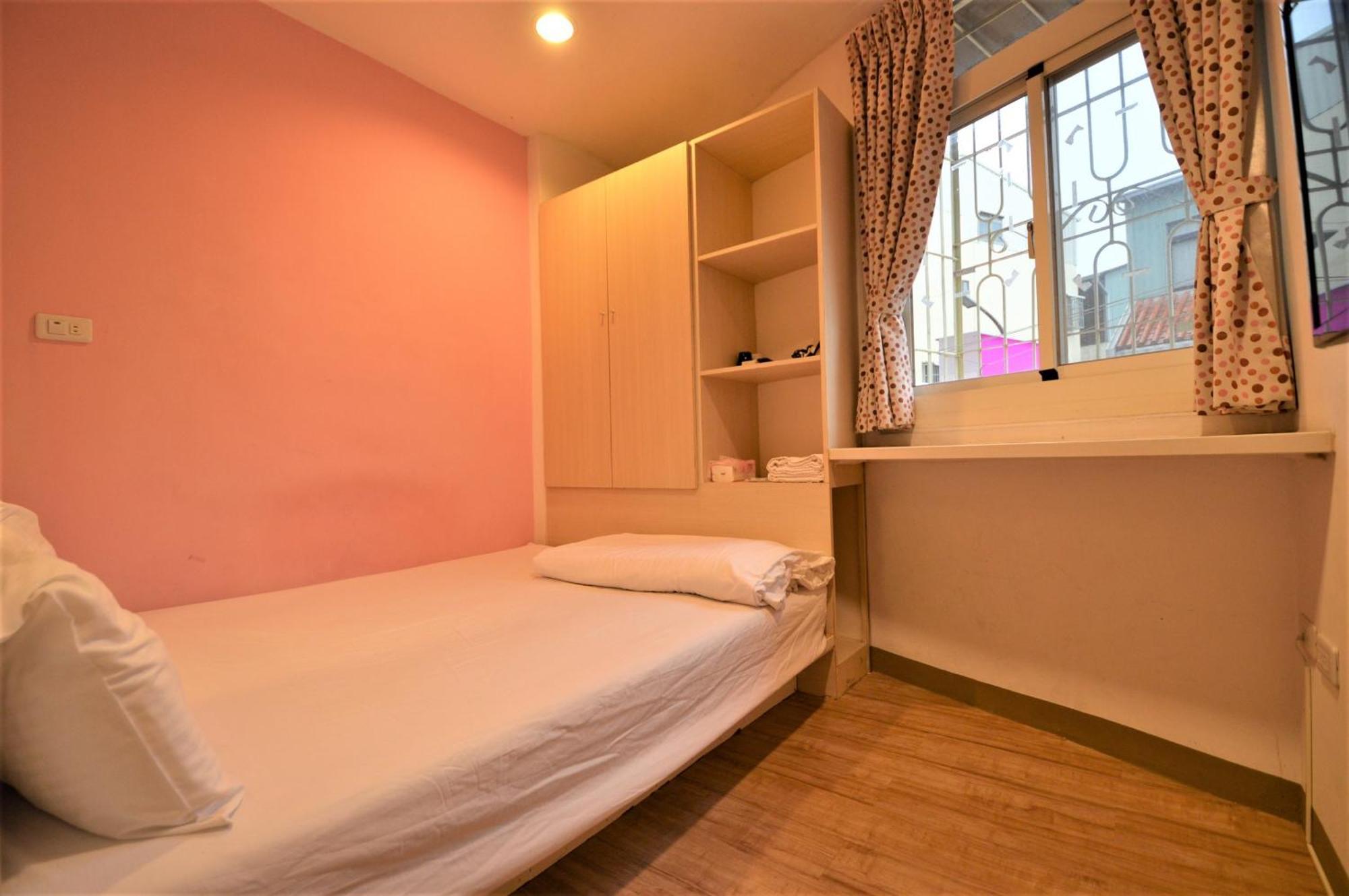 Hotel 逢甲巧咪 à Taichung Extérieur photo
